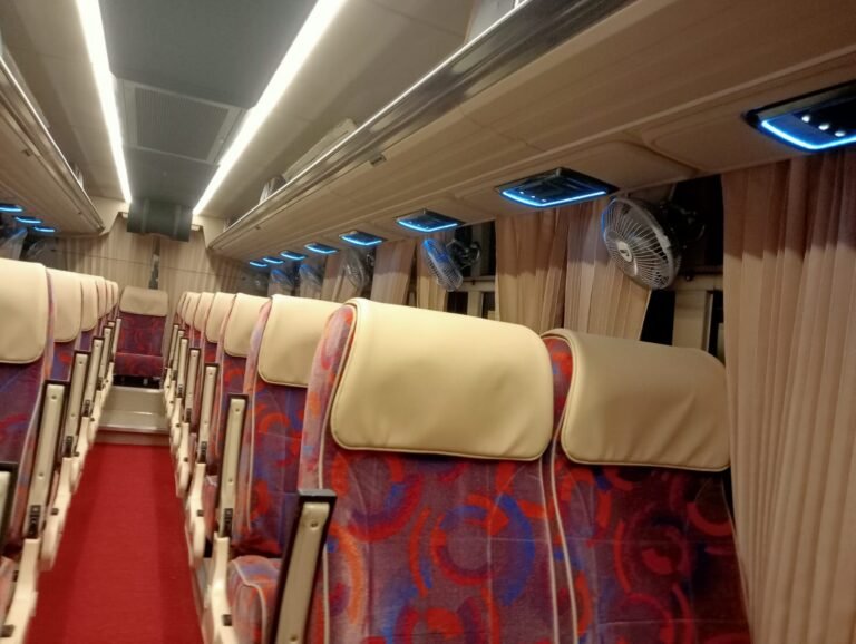 35-seater coach for corporate and event group travel
