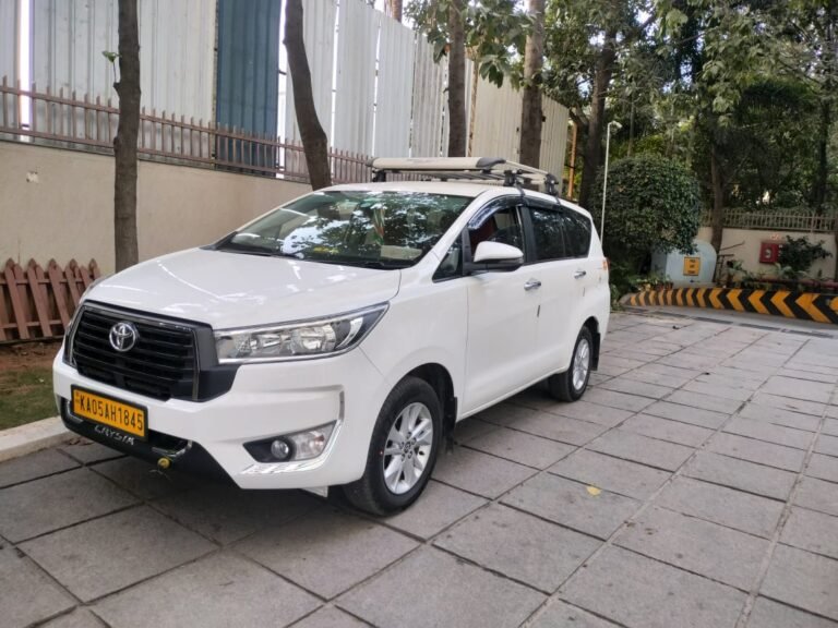SUV from the Explore India Holidays rental fleet